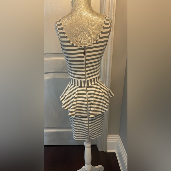 BEBE GREY/WHITE STRIPE  Peplum Style Dress w/Back Zip Closures,  XS - Picture 7 of 15